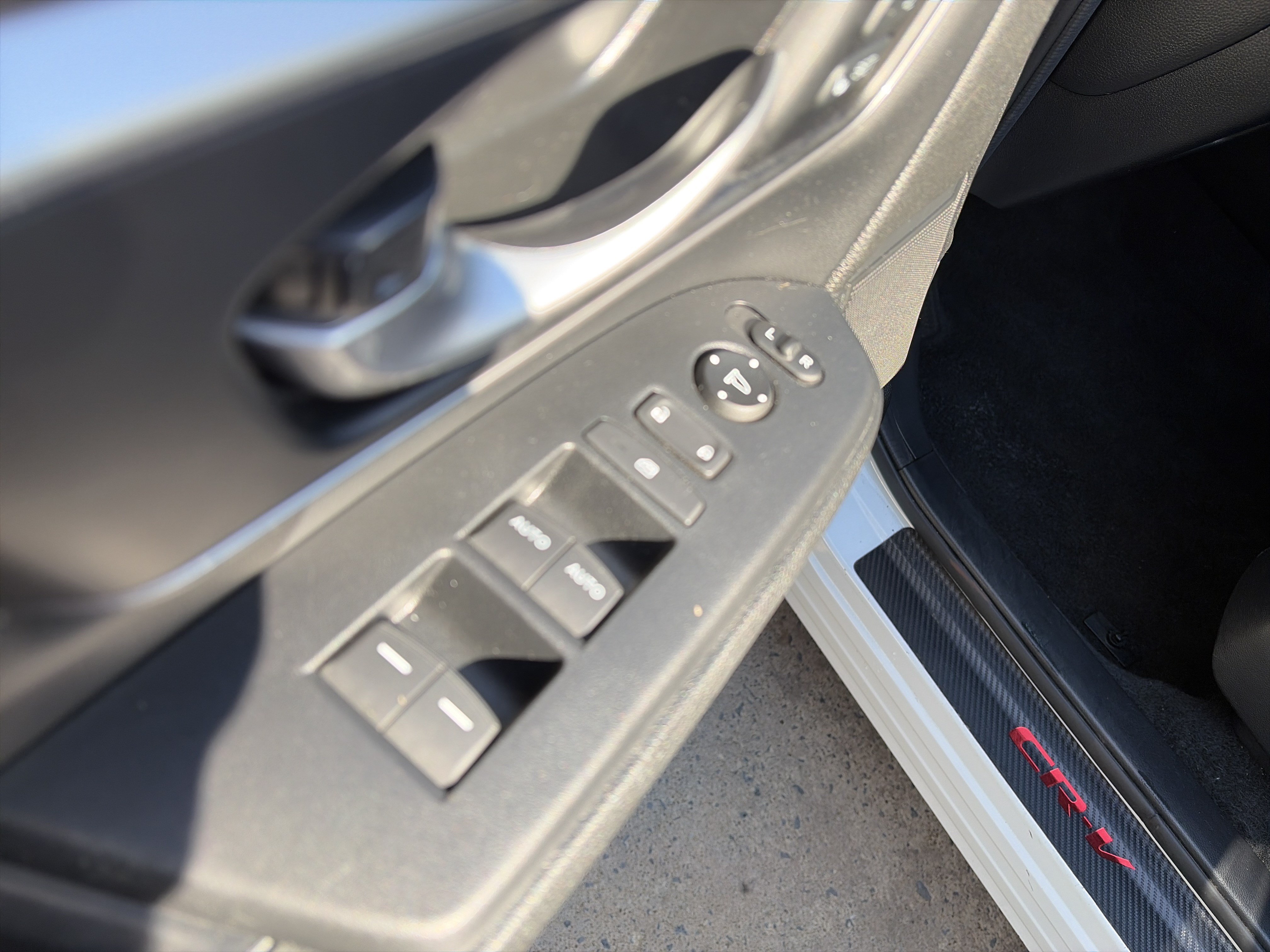 Used 2022 Honda CR-V Touring image 16