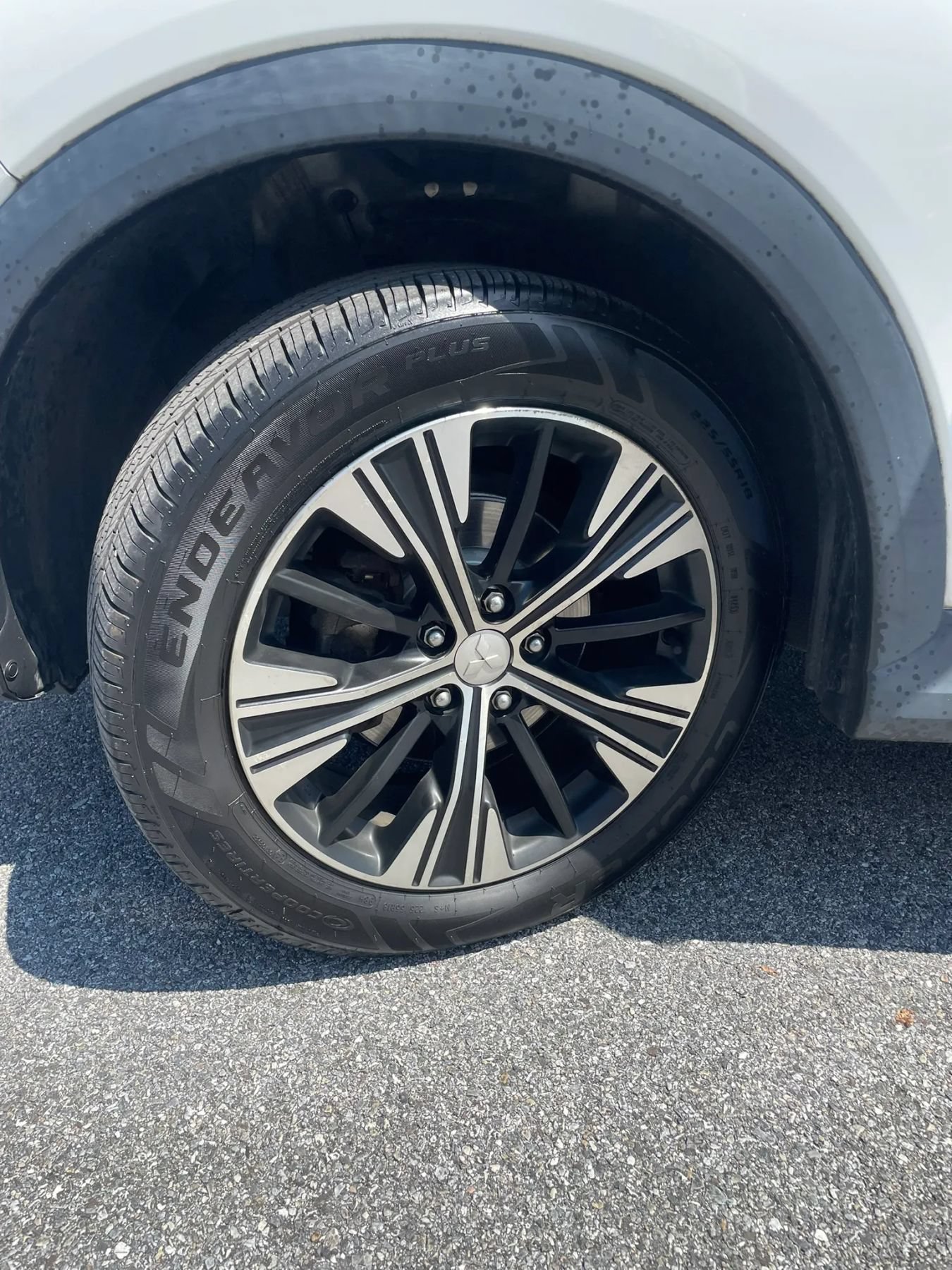 Used 2018 Mitsubishi Eclipse Cross SEL AWD/4WD image 25