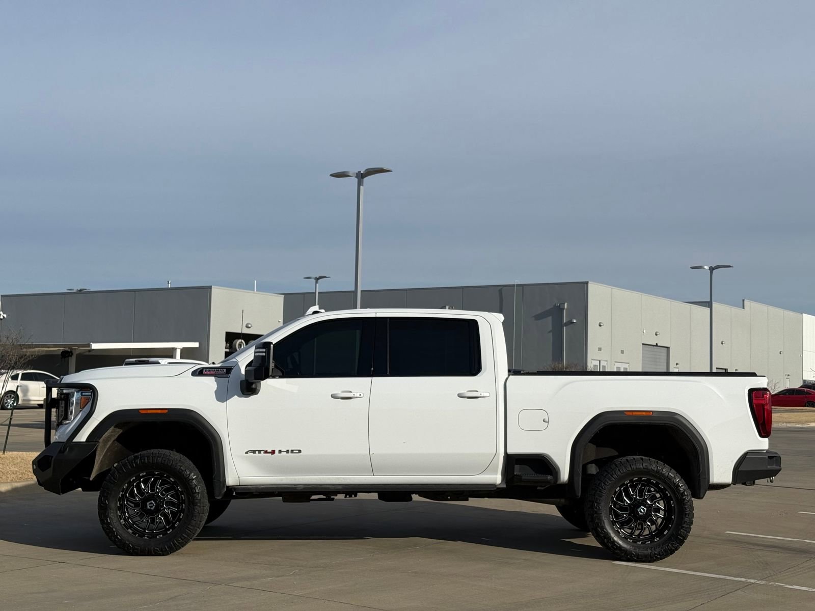 Used 2021 GMC Sierra 3500 AT4 w/ AT4 Premium Plus Package image 4