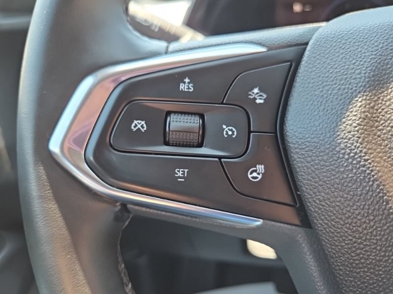 Used 2025 Chevrolet Trax ACTIV w/ Driver Confidence Package FWD image 28