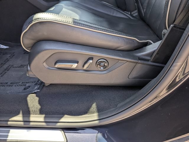Used 2023 Acura MDX w/ Advance Package AWD/4WD image 12