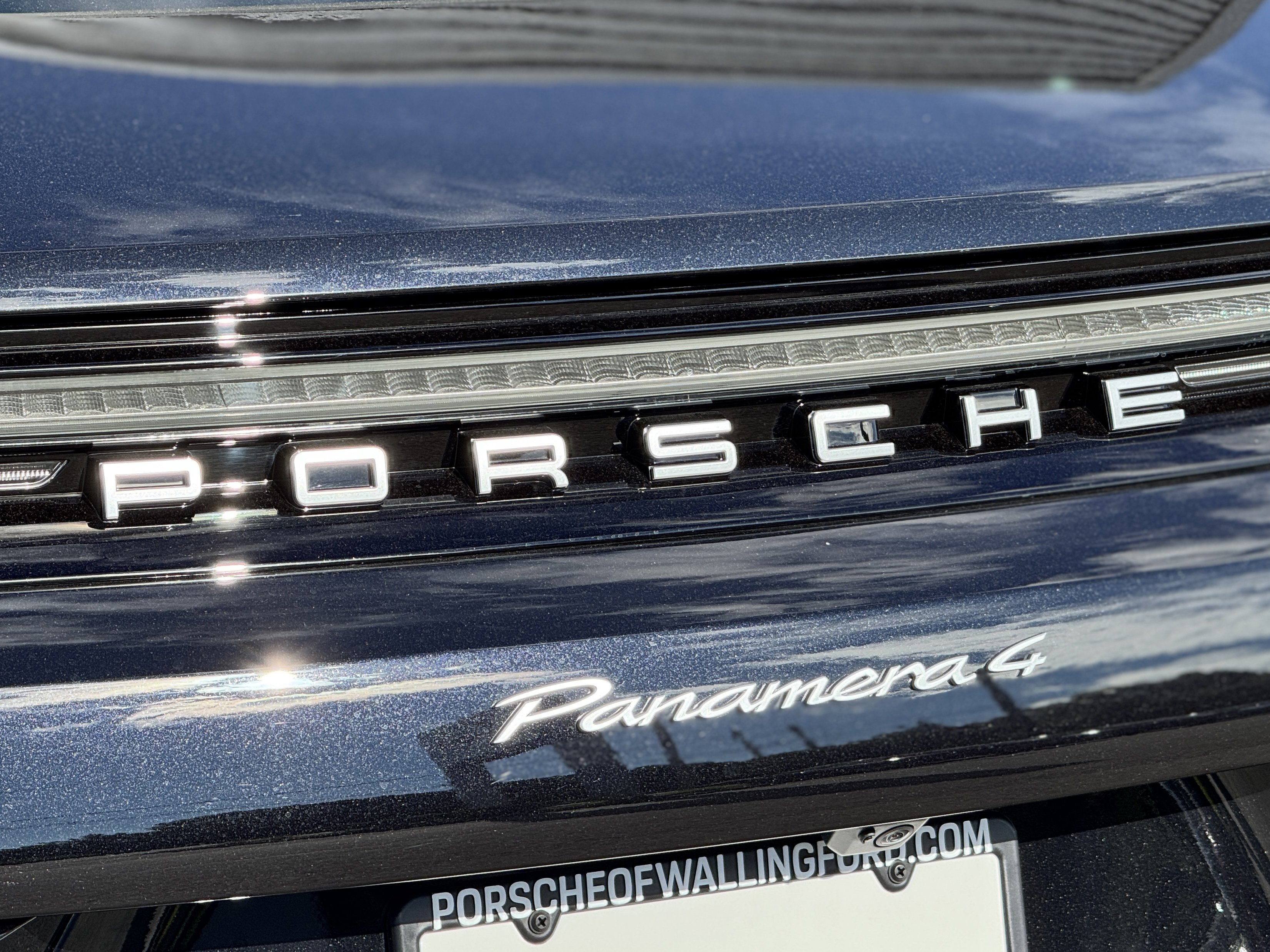 New 2025 Porsche Panamera 4 image 17