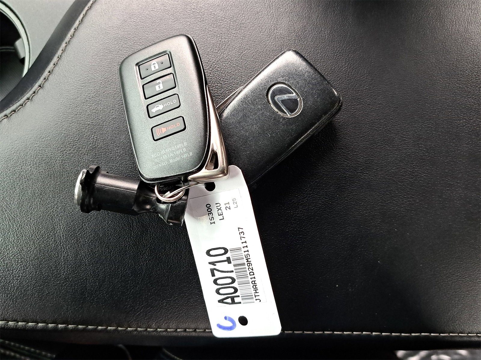 Used 2021 Lexus IS 300 300 image 38