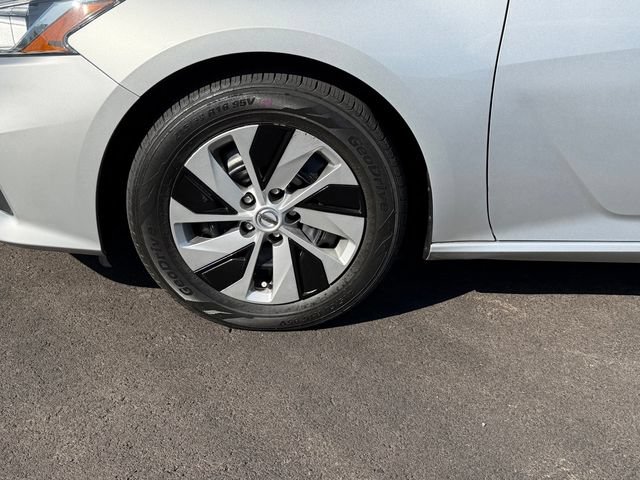 Certified 2021 Nissan Altima 2.5 S FWD image 28