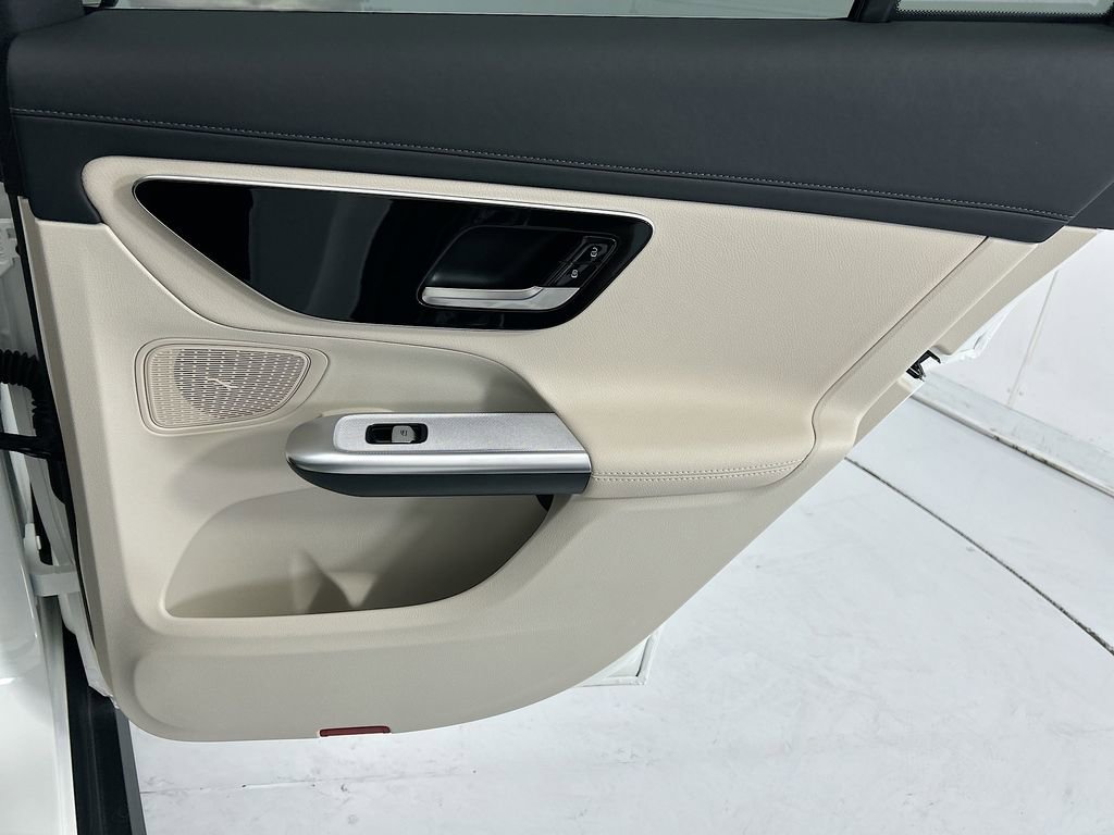 Used 2023 Mercedes-Benz GLC 300 image 25