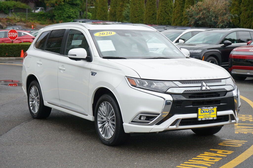 Used 2020 Mitsubishi Outlander GT image 3