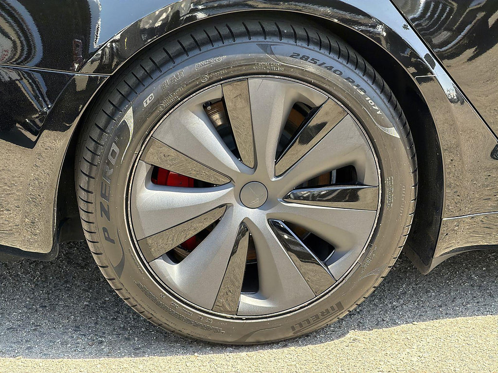 Used 2023 Tesla Model S Plaid AWD/4WD image 30