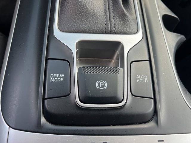 Certified 2024 Kia Carnival LX image 23