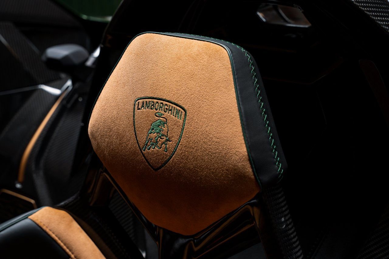 Used 2021 Lamborghini Sian Roadster image 54