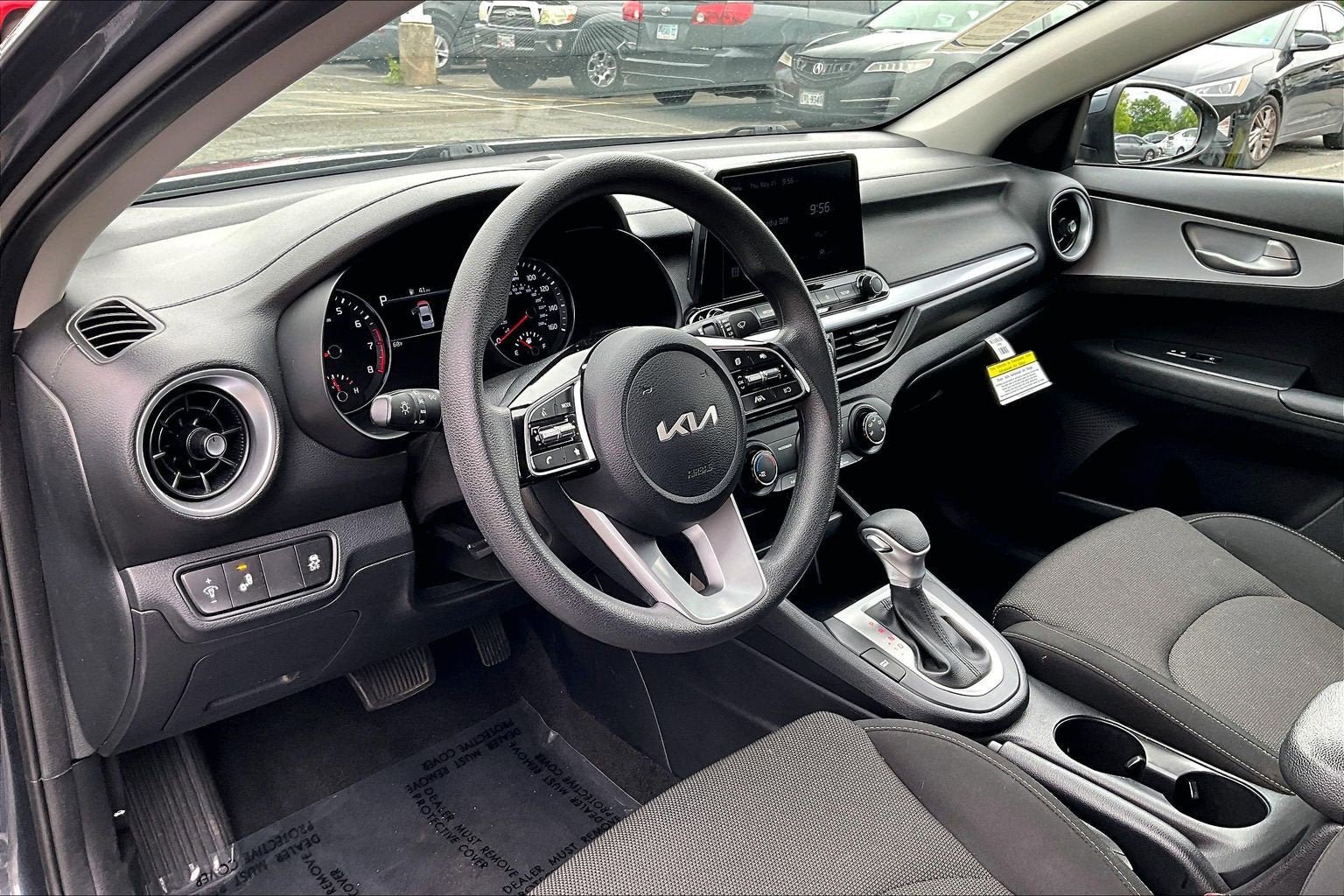 Used 2023 Kia Forte LXS w/ LXS Technology Package FWD image 12