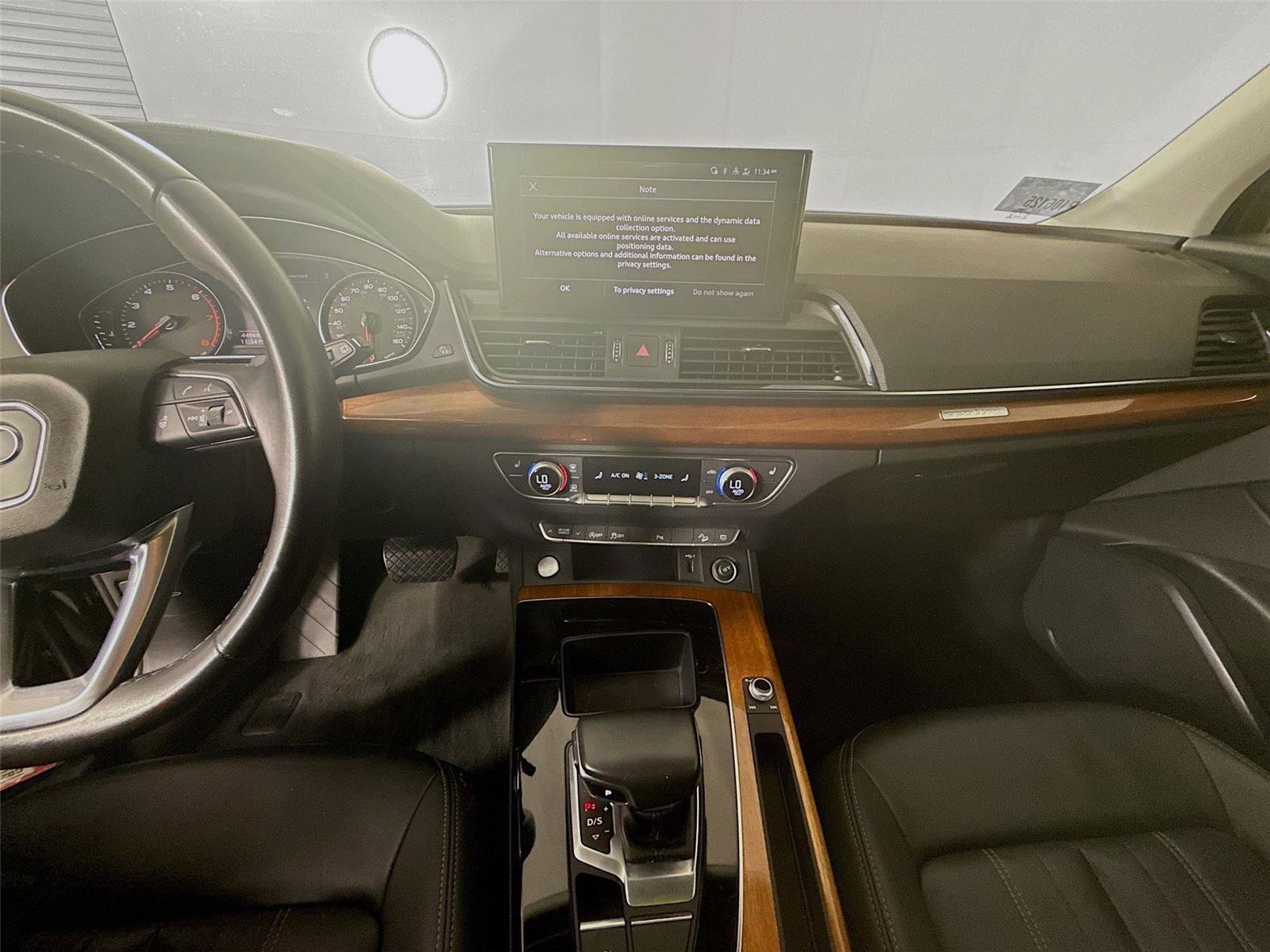 Used 2021 Audi Q5 Premium w/ Convenience Package image 8