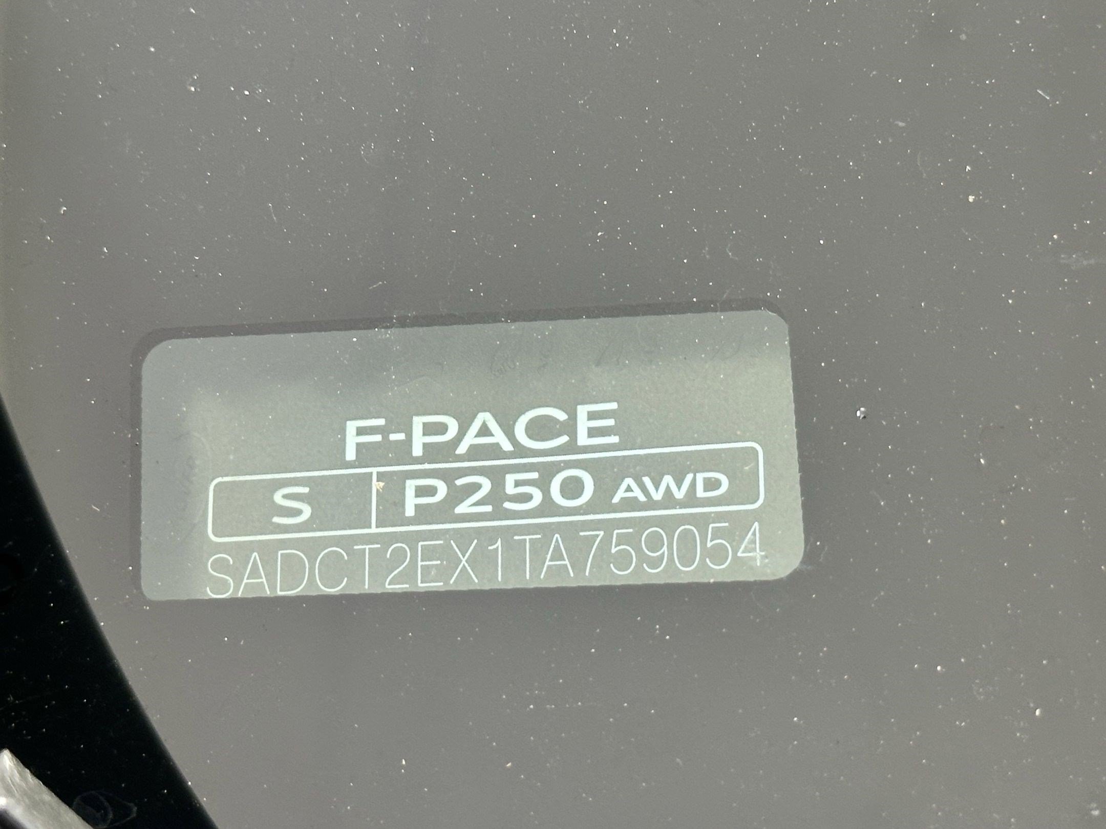 Used 2026 Jaguar F-PACE R-Dynamic S AWD/4WD image 17