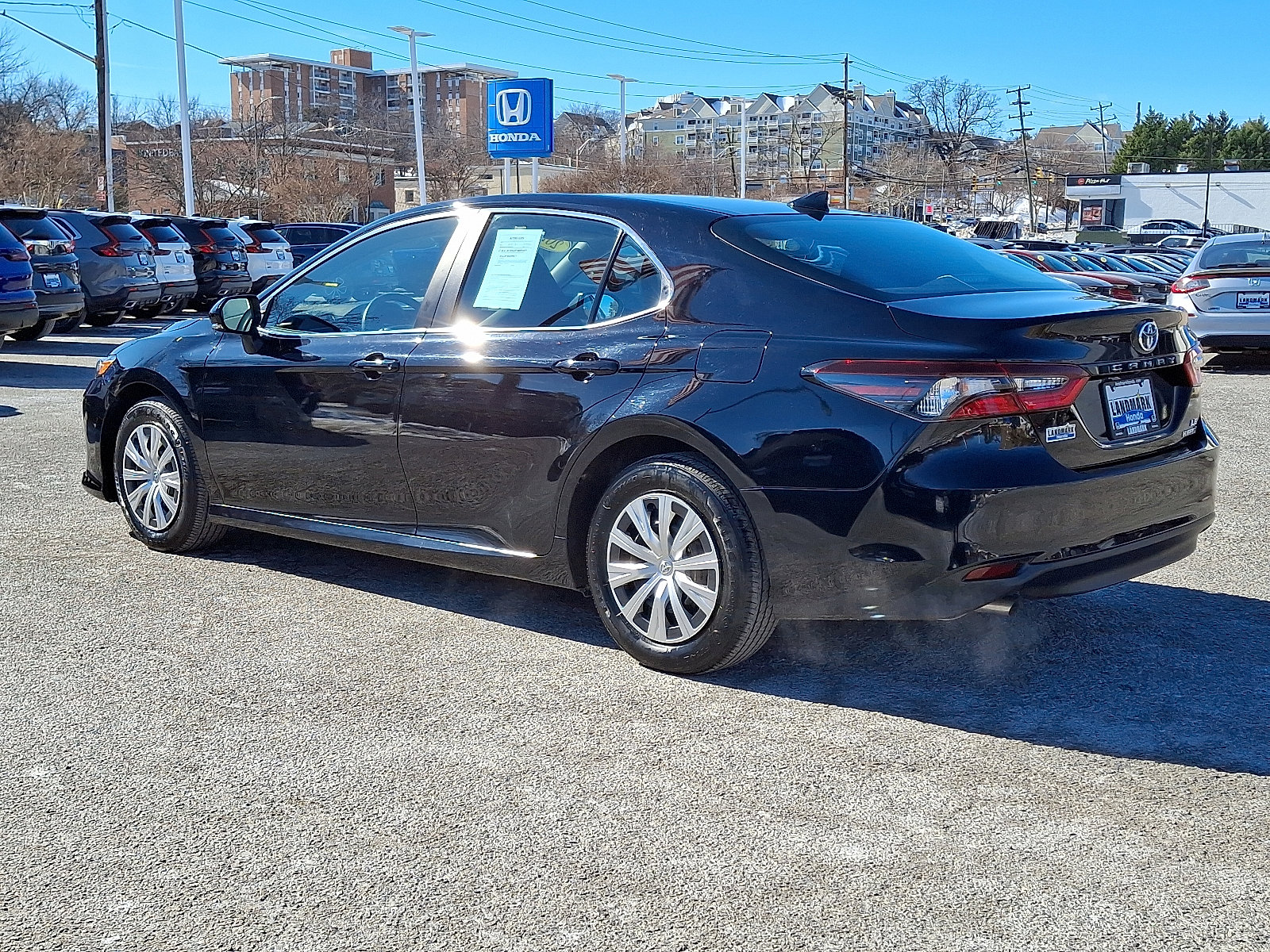 Used 2024 Toyota Camry LE image 6