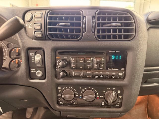 Used 1999 Chevrolet Blazer LT AWD/4WD image 18