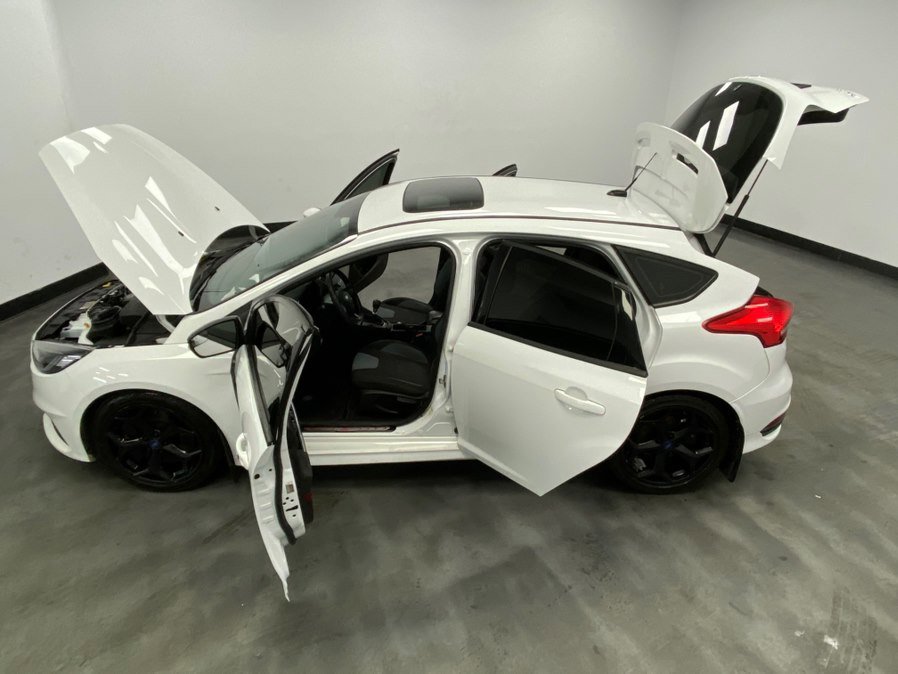 Used 2016 Ford Focus ST FWD image 46