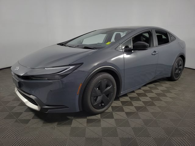 New 2026 Toyota Prius Plug-In Hybrid FWD image 3