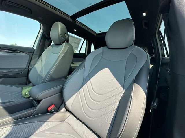 New 2026 Volkswagen Tiguan SE R-Line AWD/4WD image 26