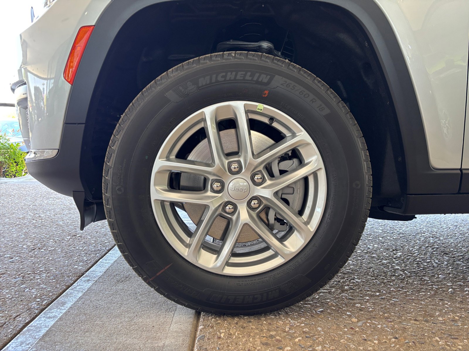 New 2025 Jeep Grand Cherokee L Laredo w/ Trailer Tow Package image 26