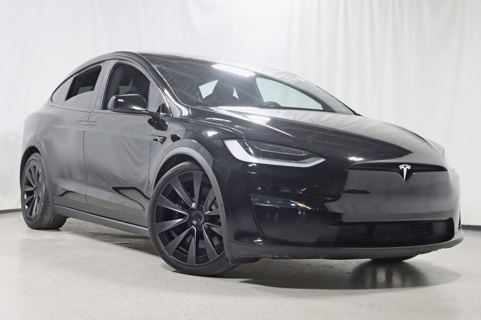 Used 2022 Tesla Model X Plaid image 7