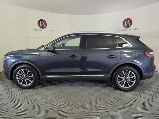 Used 2023 Lincoln Nautilus Reserve image 6