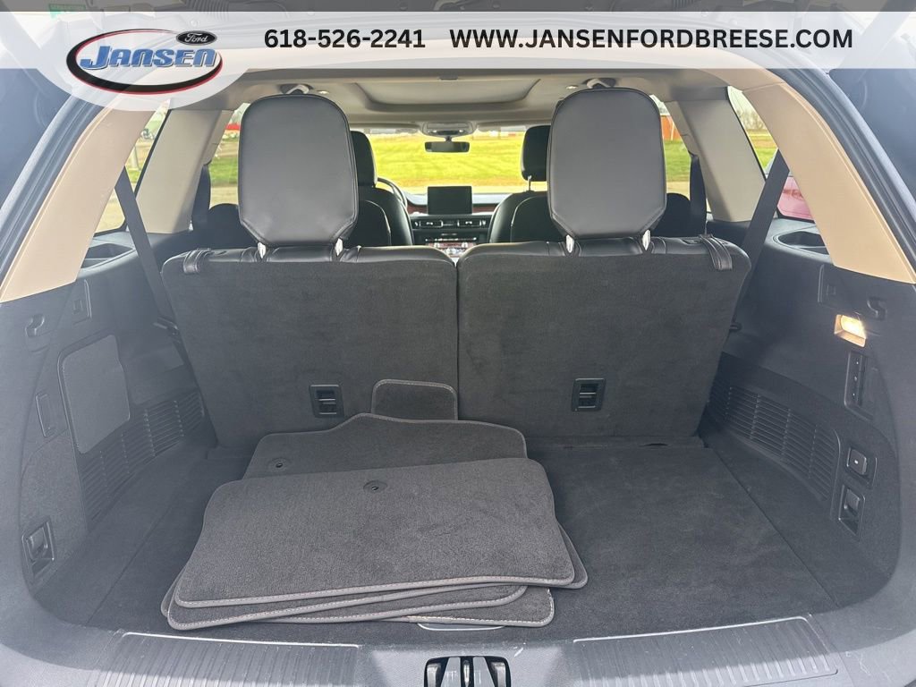 Used 2023 Lincoln Aviator Reserve image 30