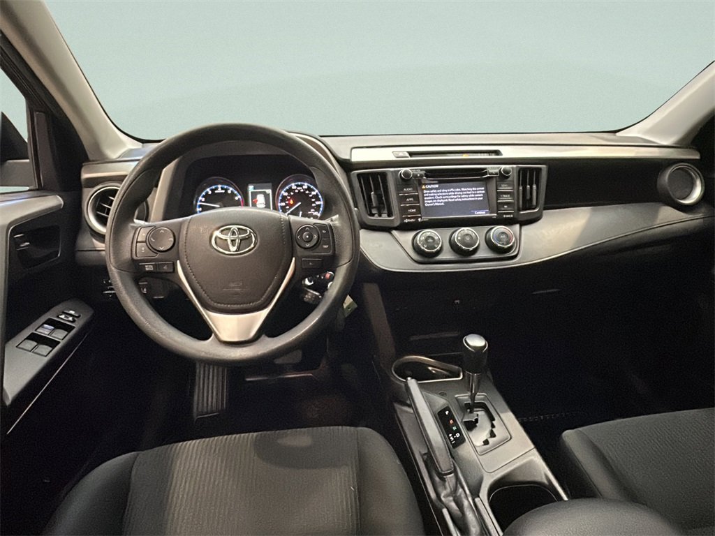 Used 2017 Toyota RAV4 LE image 18