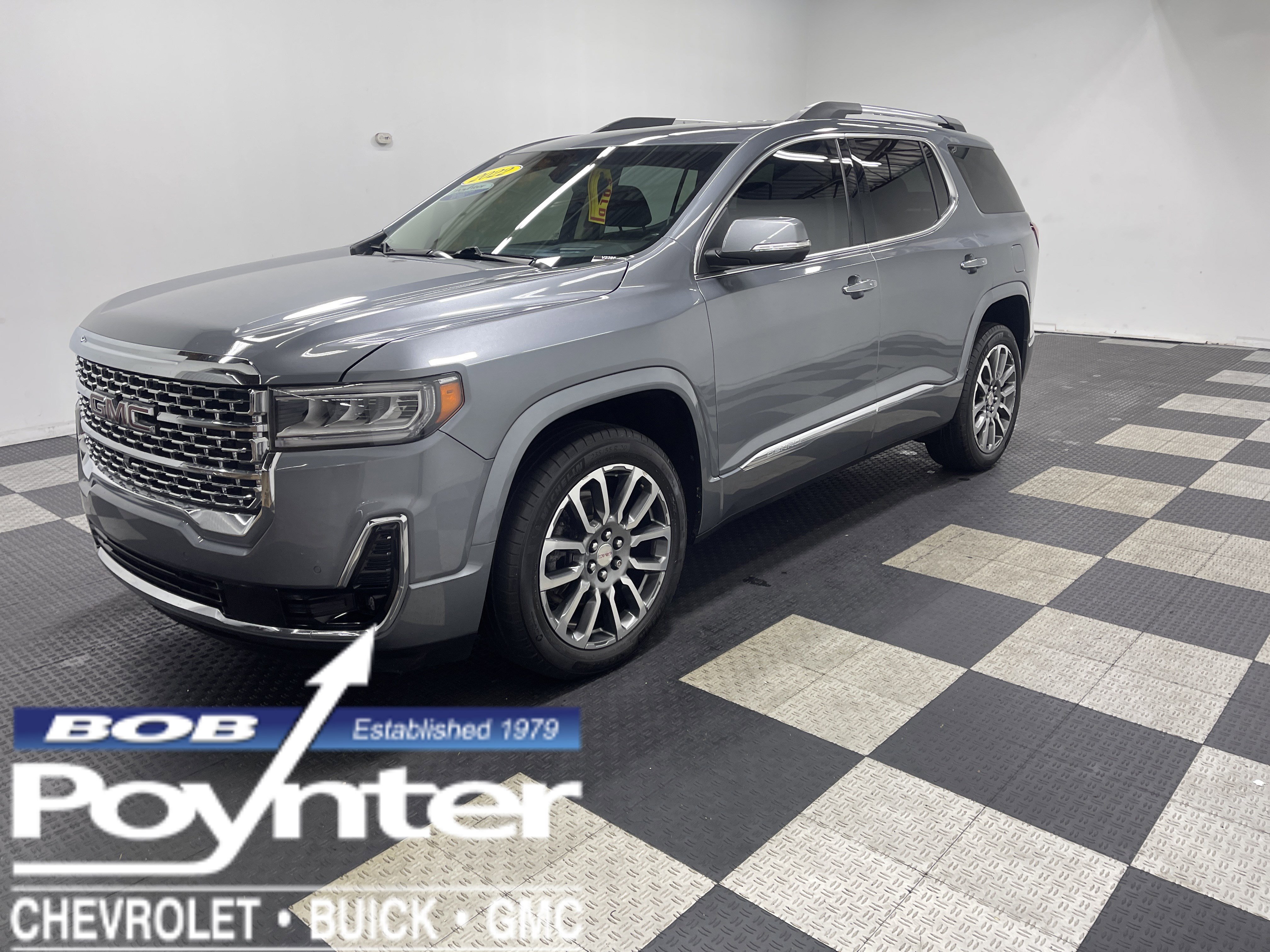 Used 2022 GMC Acadia Denali w/ Denali Ultimate Package