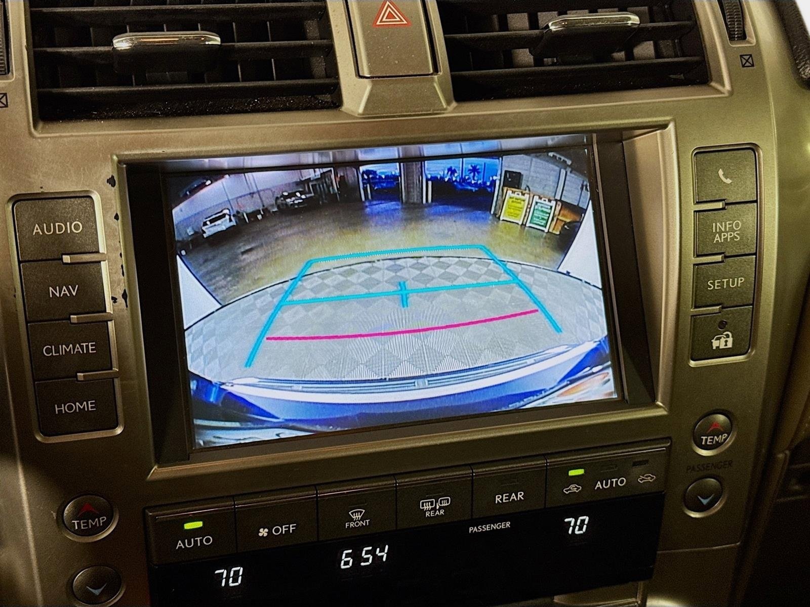 Used 2017 Lexus GX 460 Premium w/ Premium Package image 17