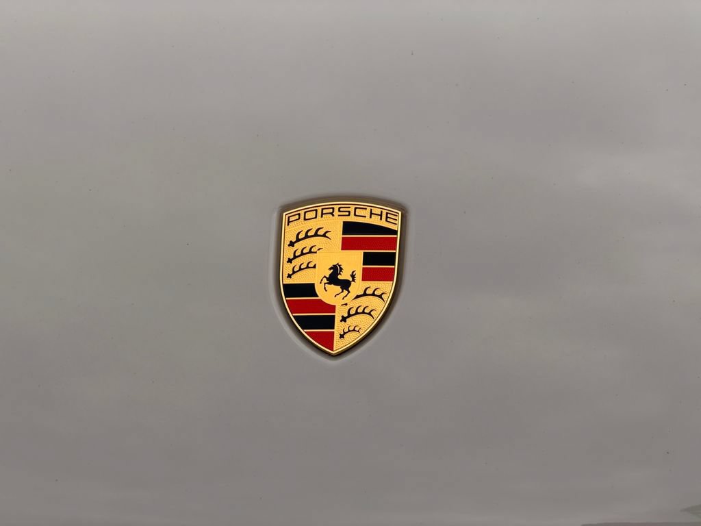 Used 2023 Porsche Macan S AWD/4WD image 25