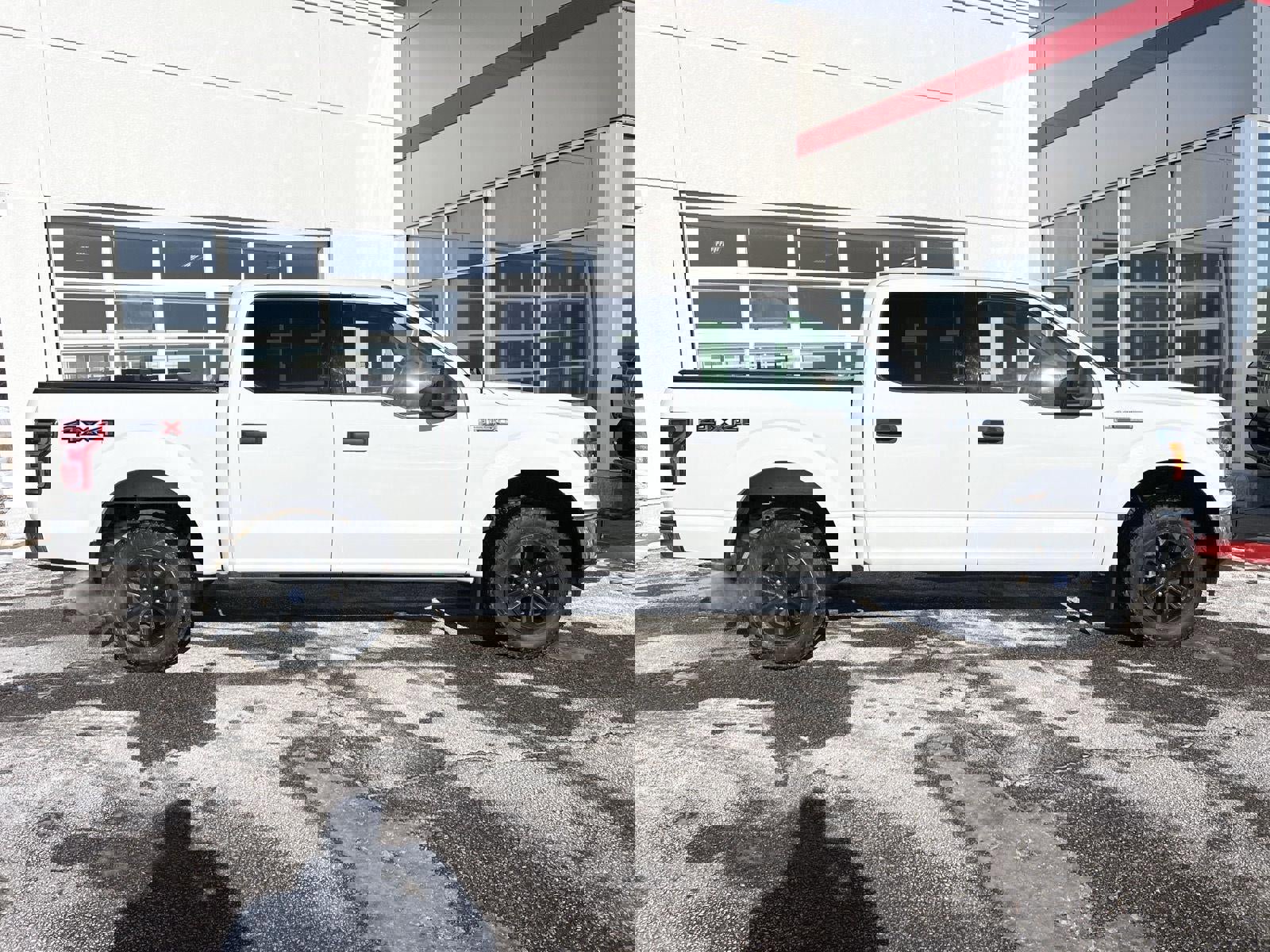 Used 2018 Ford F150 XLT w/ Trailer Tow Package image 33