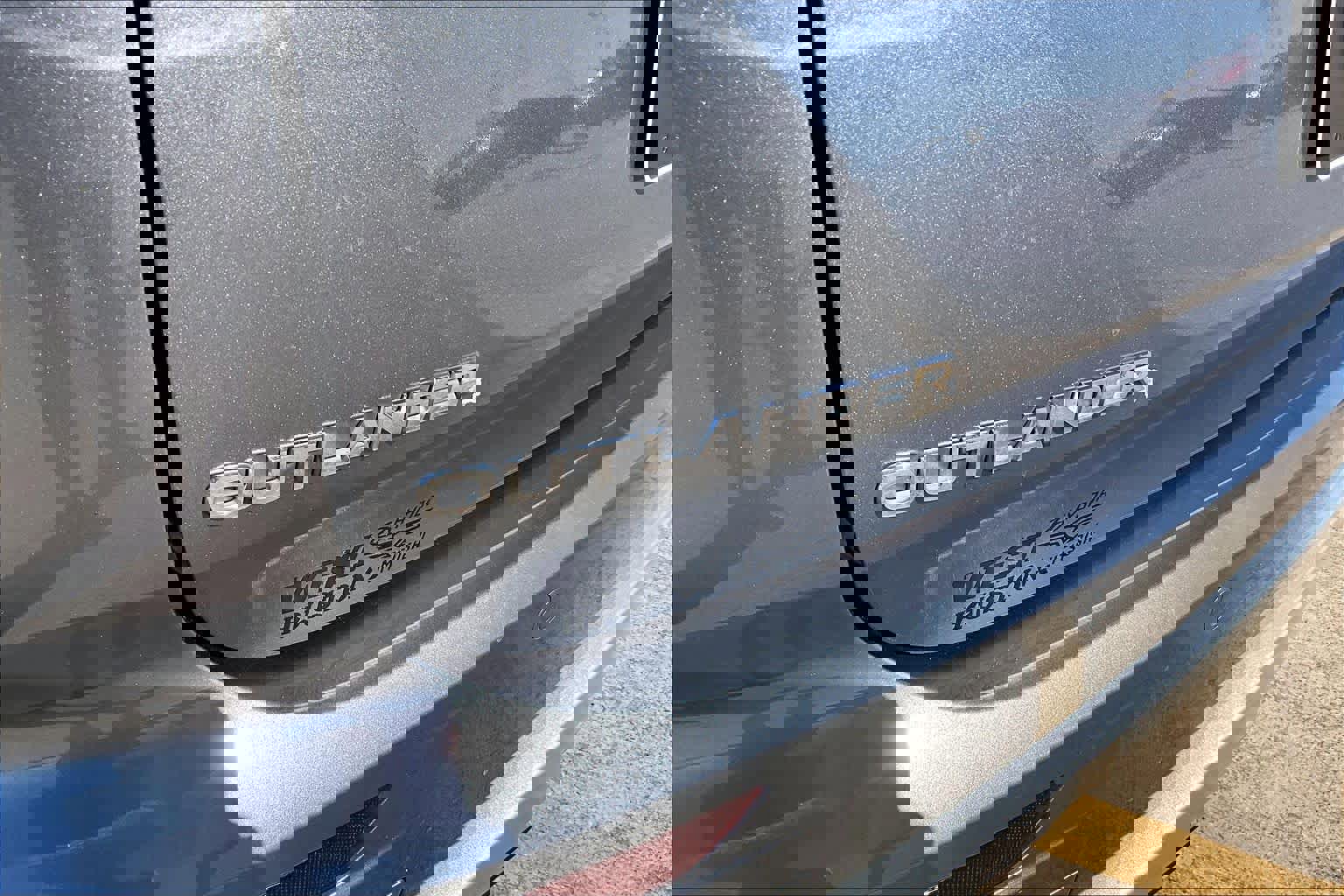 Used 2023 Mitsubishi Outlander SEL image 60