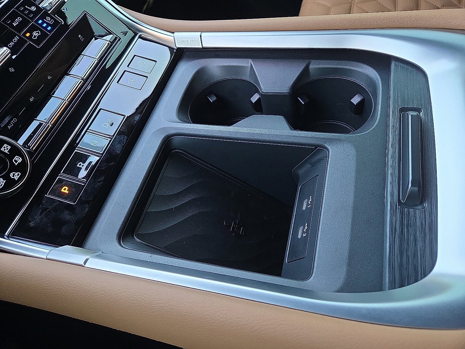 Used 2025 Nissan Armada Platinum Reserve w/ Convenience Package image 25