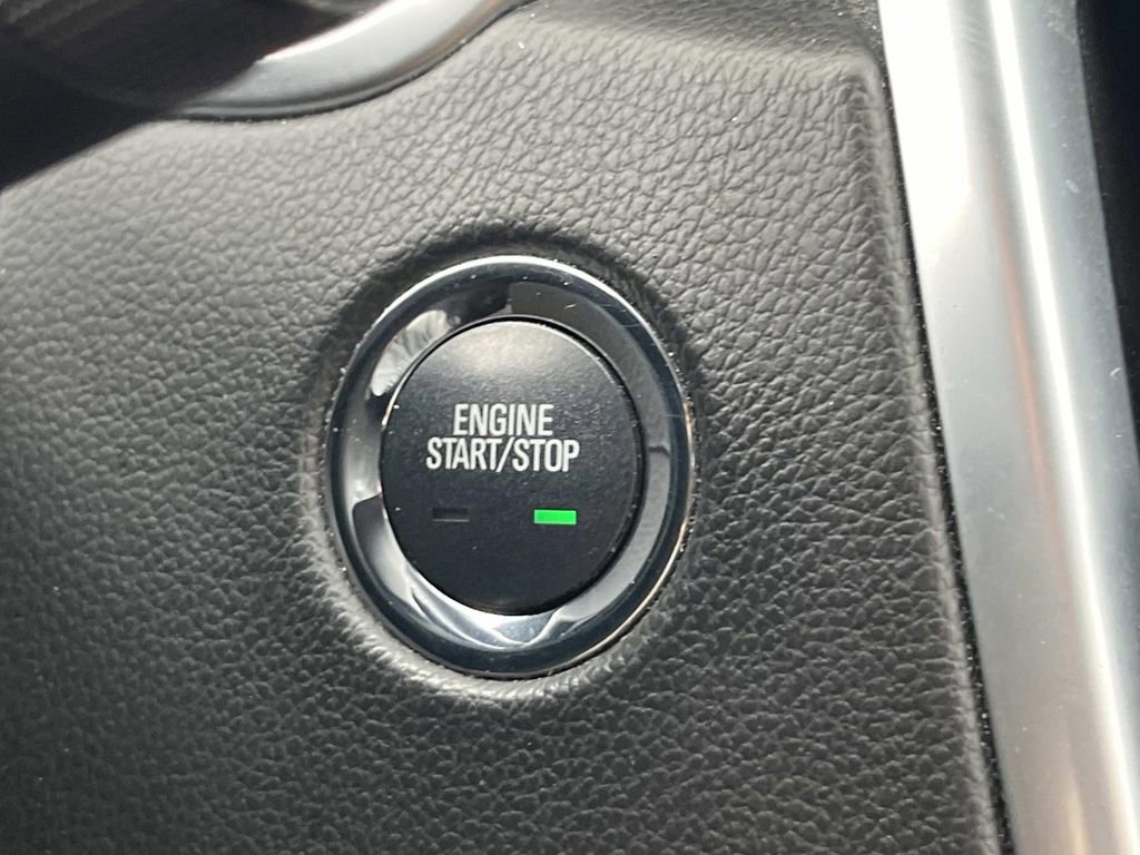 Used 2016 Cadillac SRX Luxury w/ Driver Awareness Package image 38