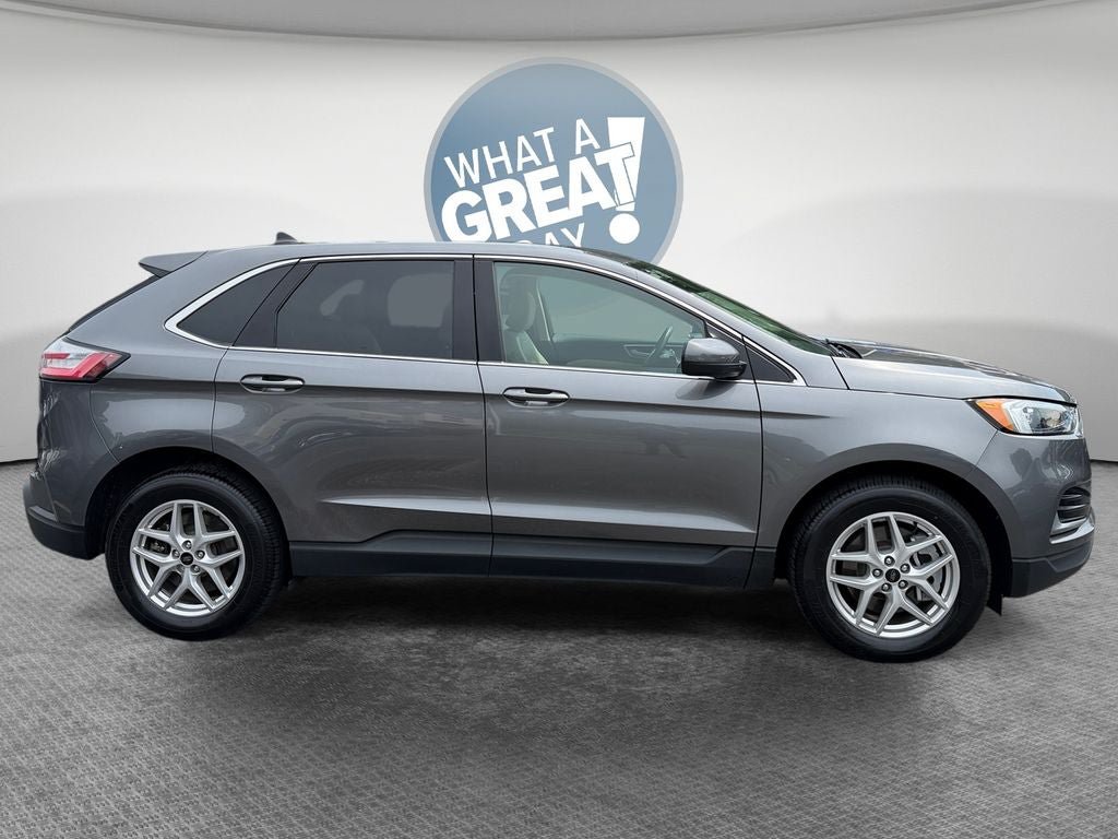 Used 2024 Ford Edge SEL AWD/4WD image 2