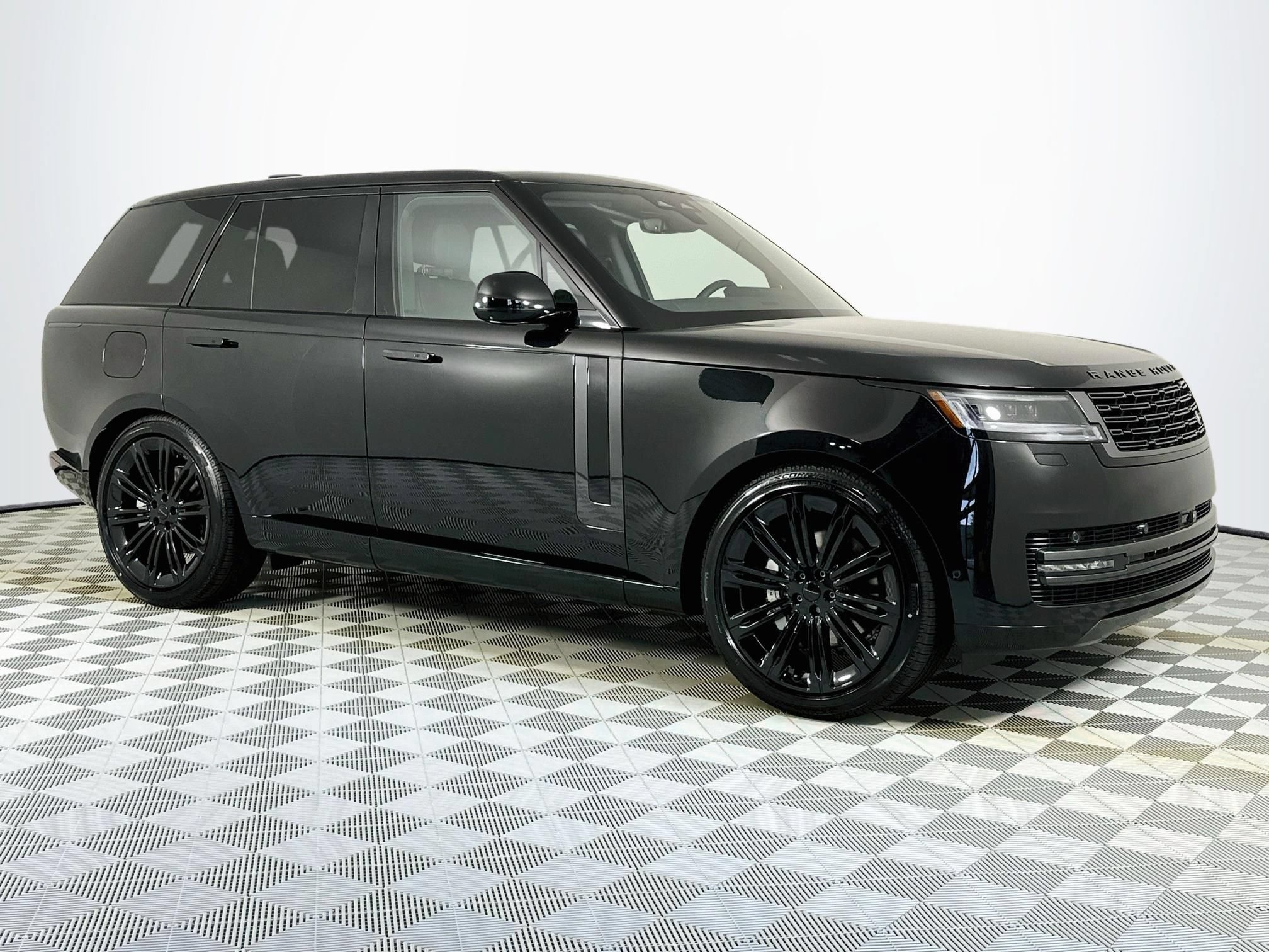 New 2026 Land Rover Range Rover SE AWD/4WD image 3