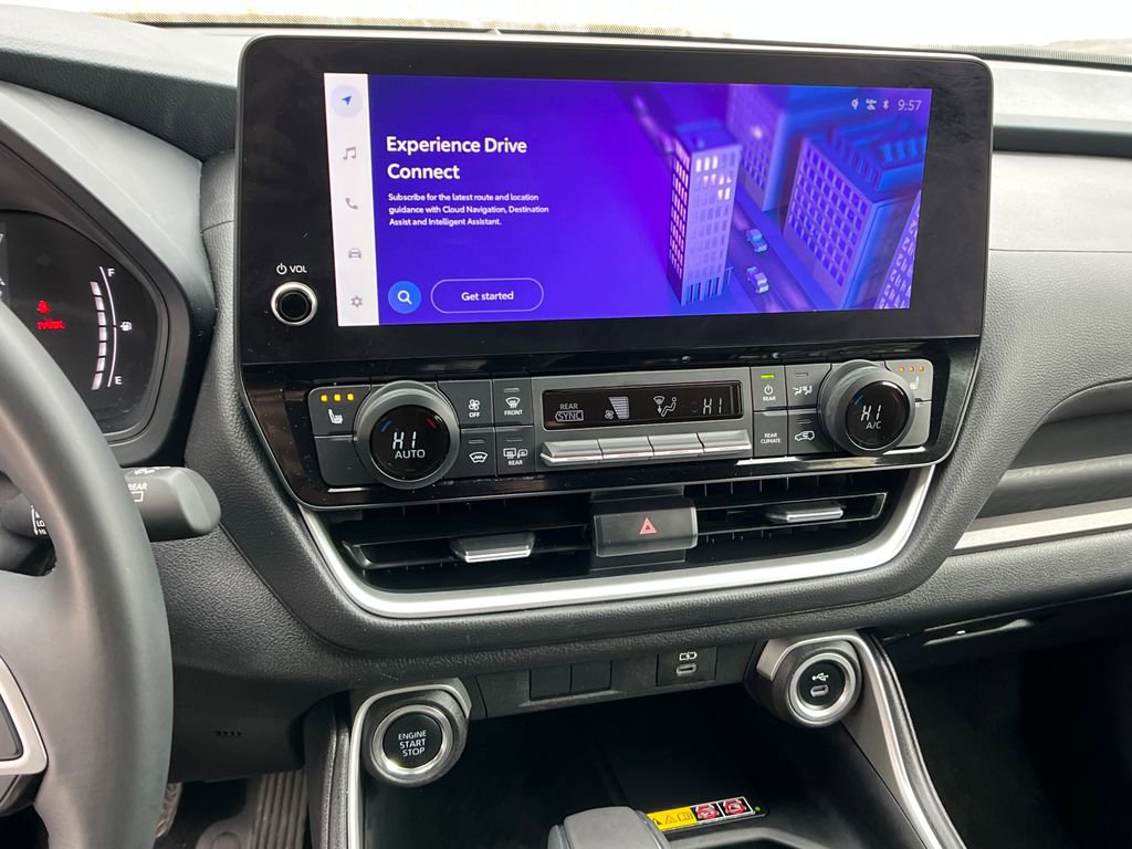 Used 2025 Toyota Grand Highlander AWD image 16