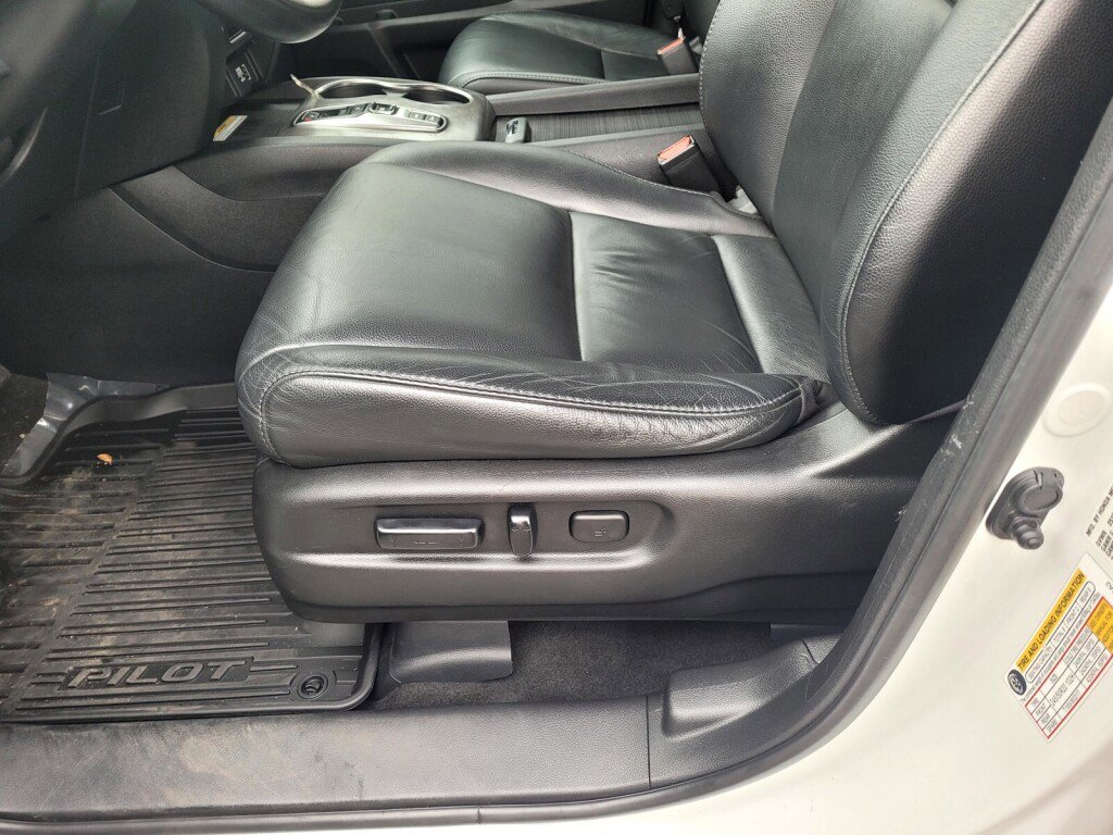 Certified 2021 Honda Pilot Special Edition image 16