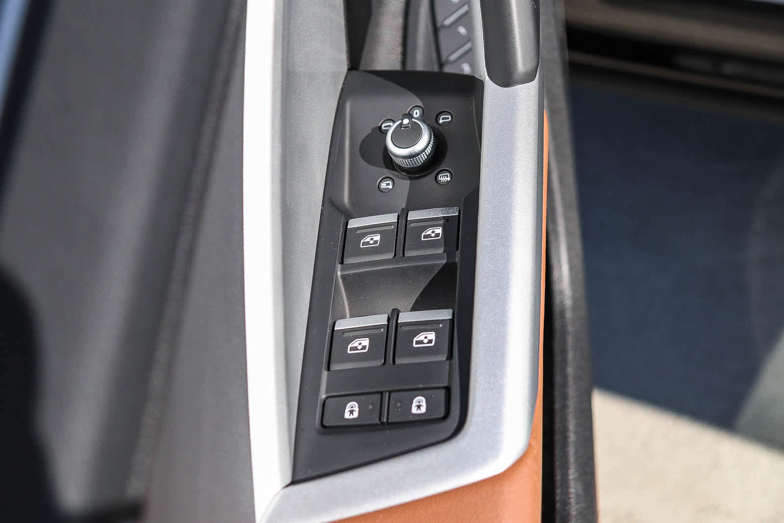 Used 2025 Audi Q3 2.0T Premium w/ Convenience Package image 27