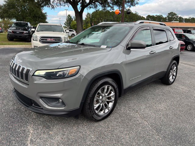 Used 2019 Jeep Cherokee Latitude Plus FWD image 3