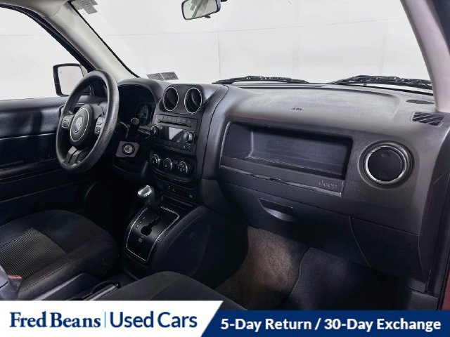 Used 2015 Jeep Patriot Sport w/ Power Value Group FWD image 31