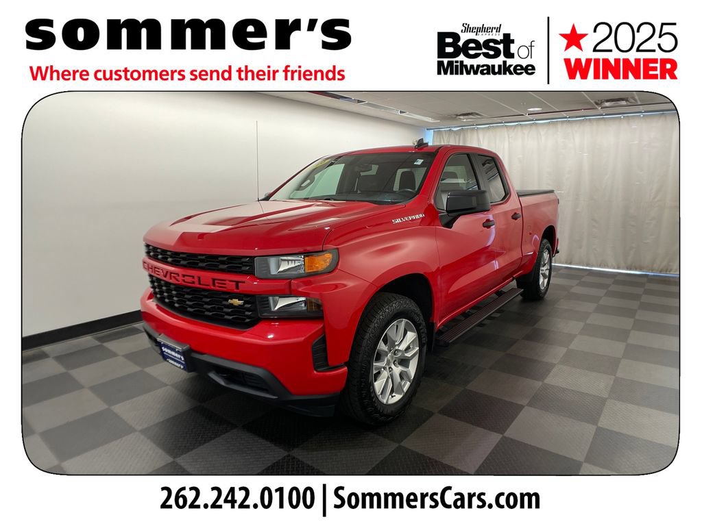 Used 2019 Chevrolet Silverado 1500 Custom w/ Custom Value Package AWD/4WD image 2