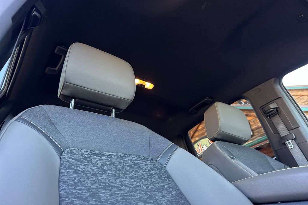 Certified 2024 Chevrolet Colorado ZR2 w/ Safety Package image 18