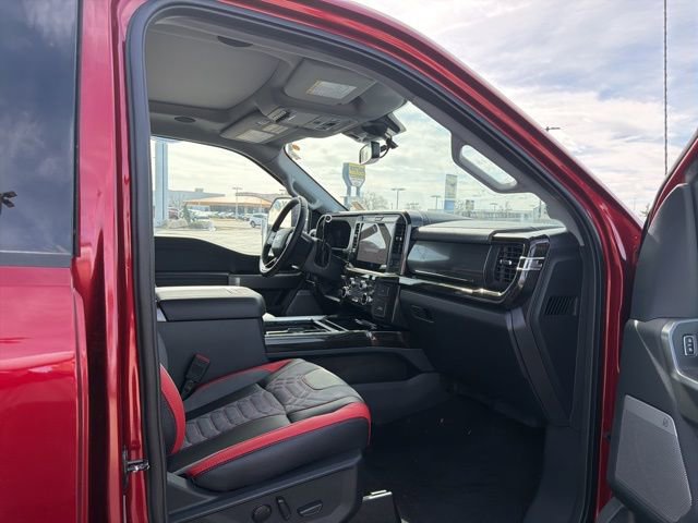 New 2025 Ford F250 Lariat w/ Lariat Ultimate Package image 90