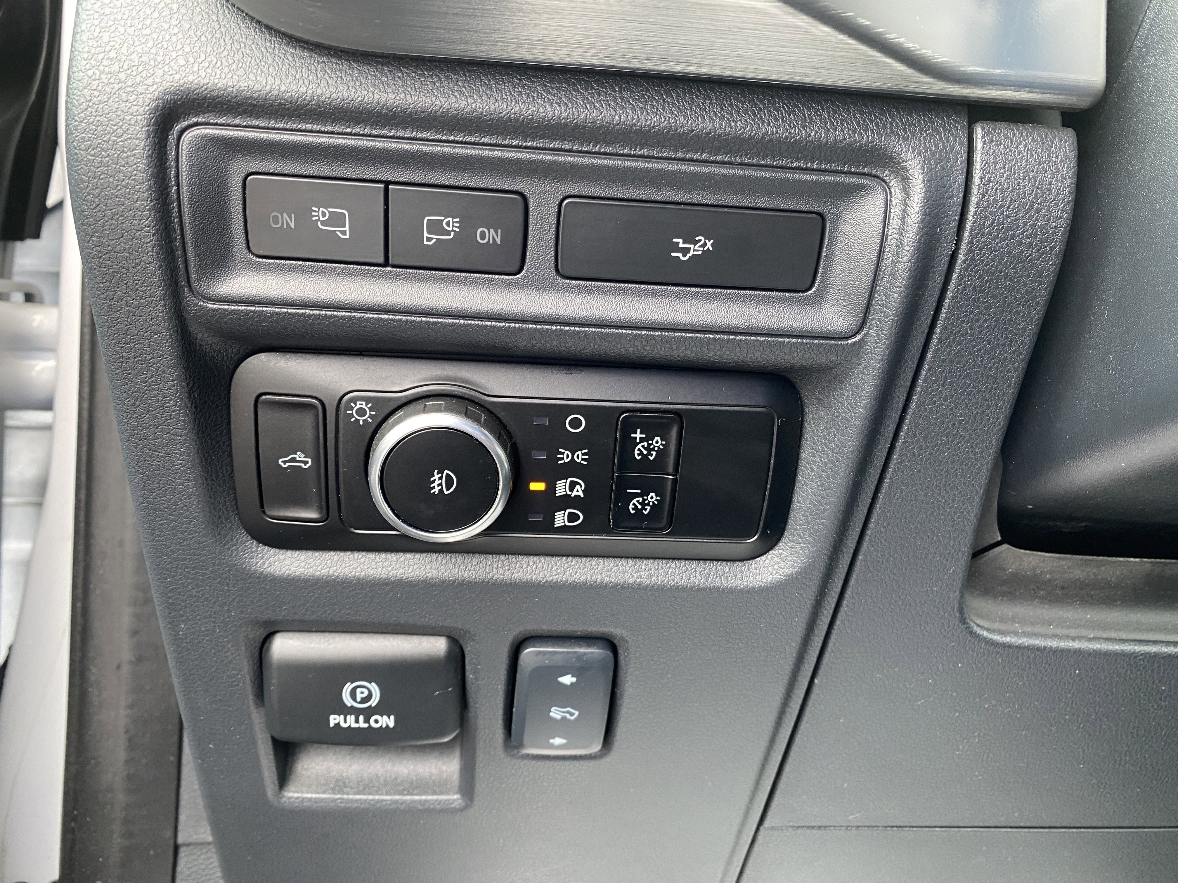 Used 2023 Ford F150 Lariat w/ Equipment Group 502A High image 18
