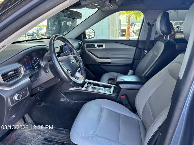 Used 2021 Ford Explorer XLT w/ Equipment Group 202A image 7