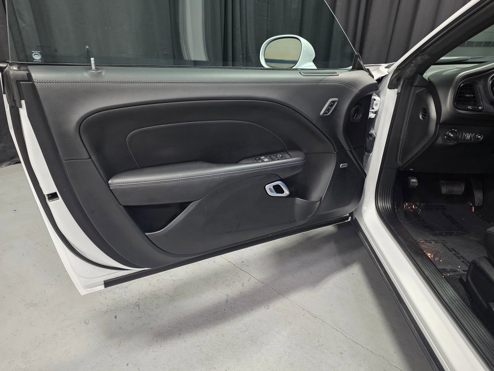 Used 2023 Dodge Challenger R/T Scat Pack RWD image 21