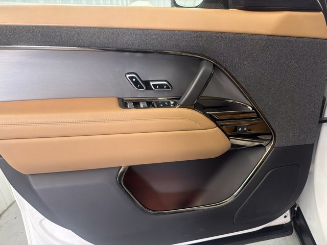 Certified 2024 Land Rover Range Rover Sport SE AWD/4WD image 9