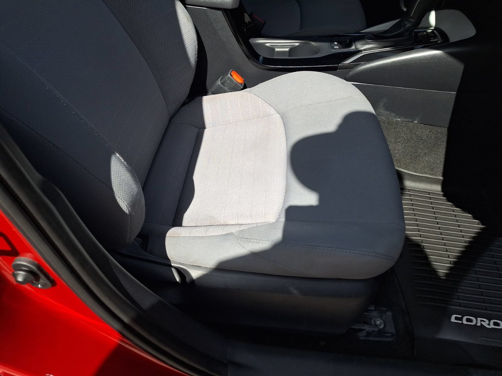Used 2021 Toyota Corolla SE FWD image 33