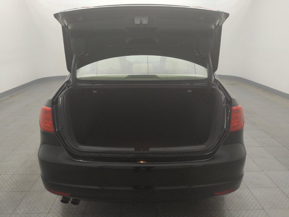 Used 2014 Volkswagen Jetta SE FWD image 29