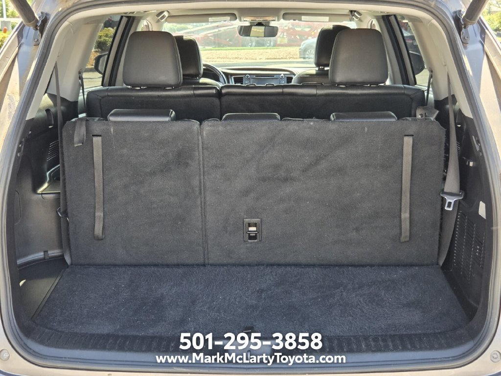Used 2019 Toyota Highlander Limited FWD image 13